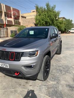 جیپ گراند شیرۆکی